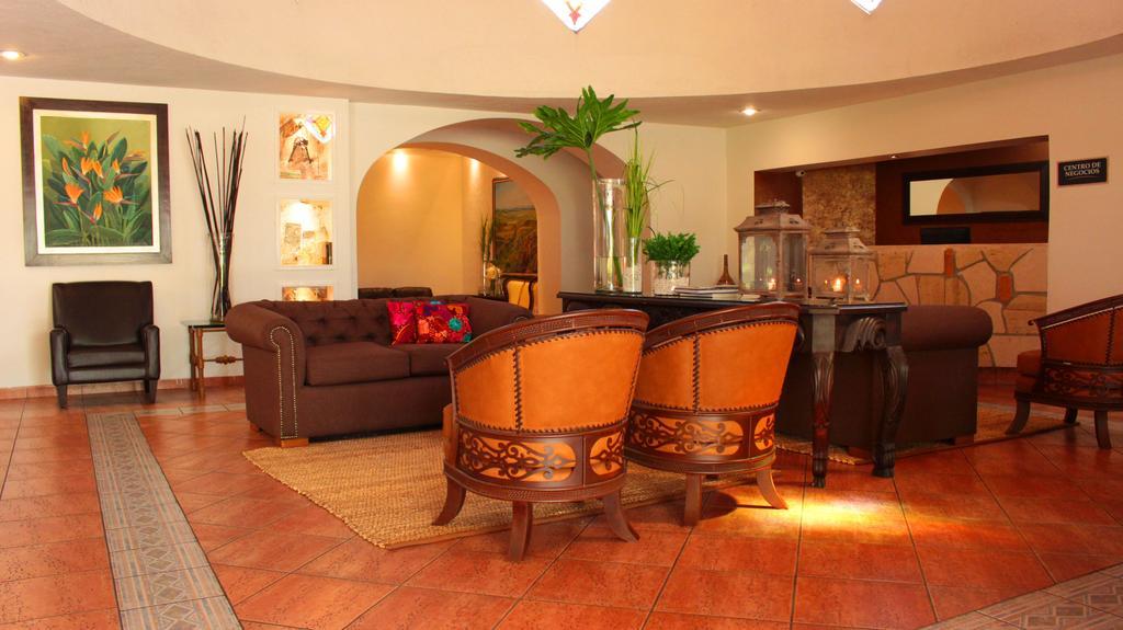 Meson Del Valle Zamora  Extérieur photo