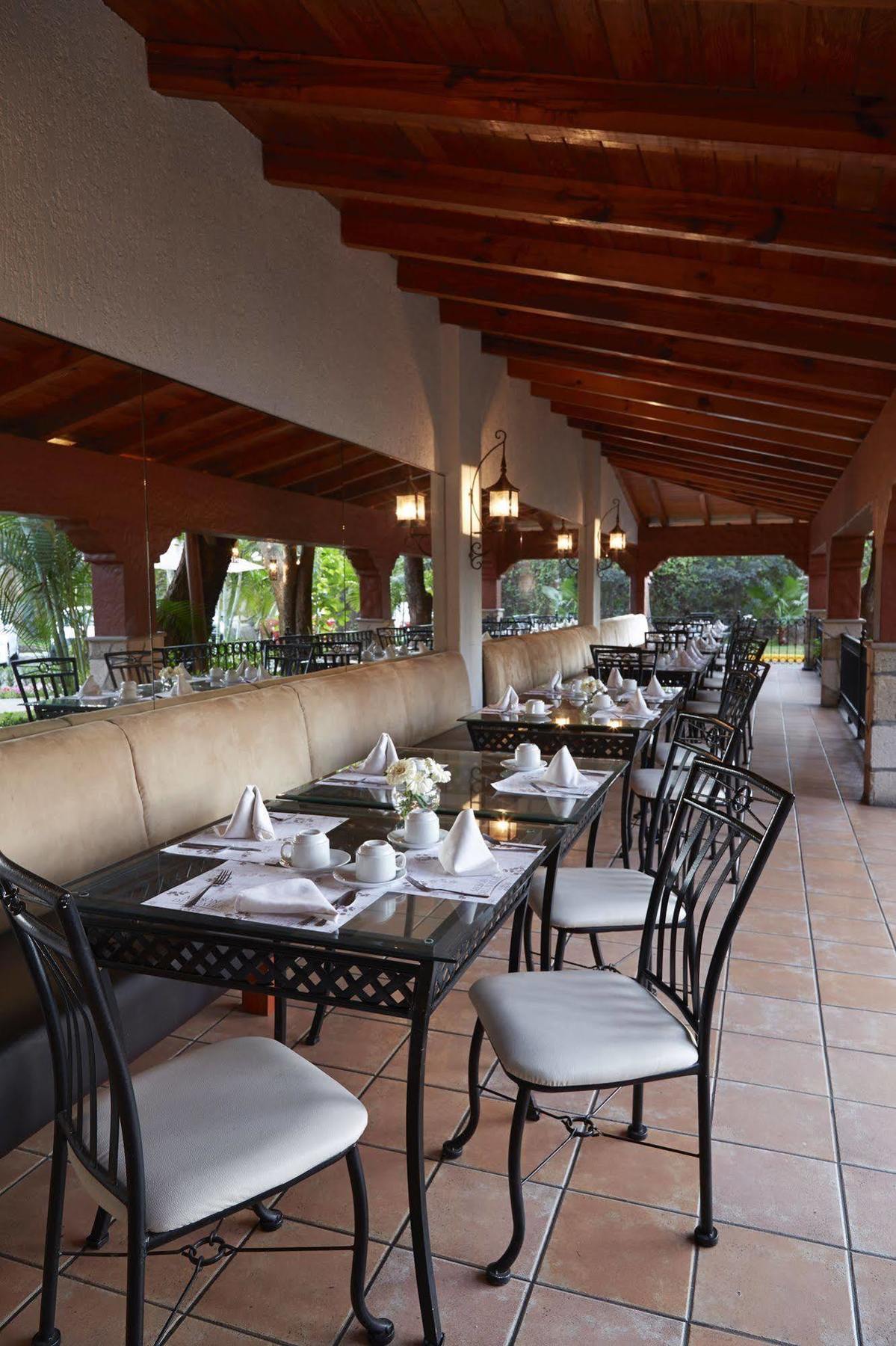Meson Del Valle Zamora  Extérieur photo
