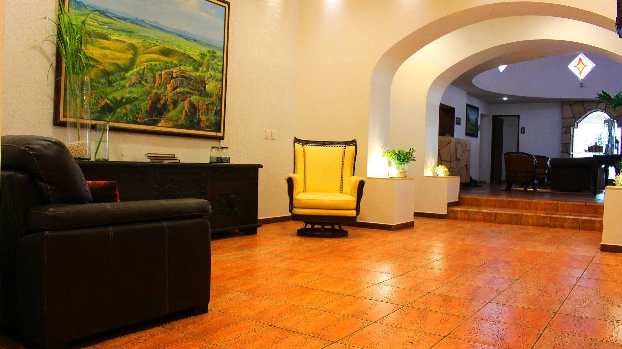 Meson Del Valle Zamora  Extérieur photo